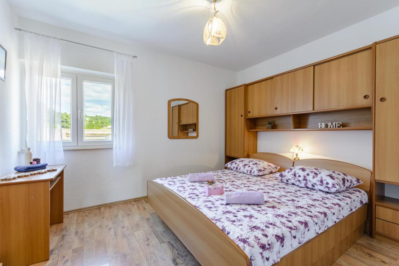 Apartments By The Sea Sumartin, Brac - 2952 Ngoại thất bức ảnh